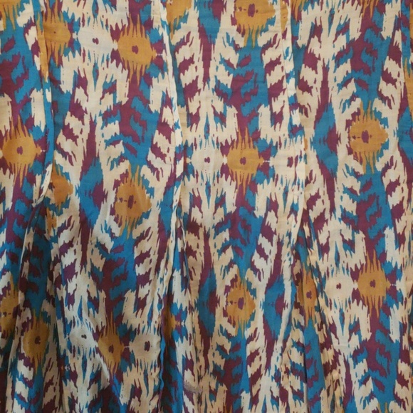 Skirt - Gorgeous Design - Picture 3 of 4